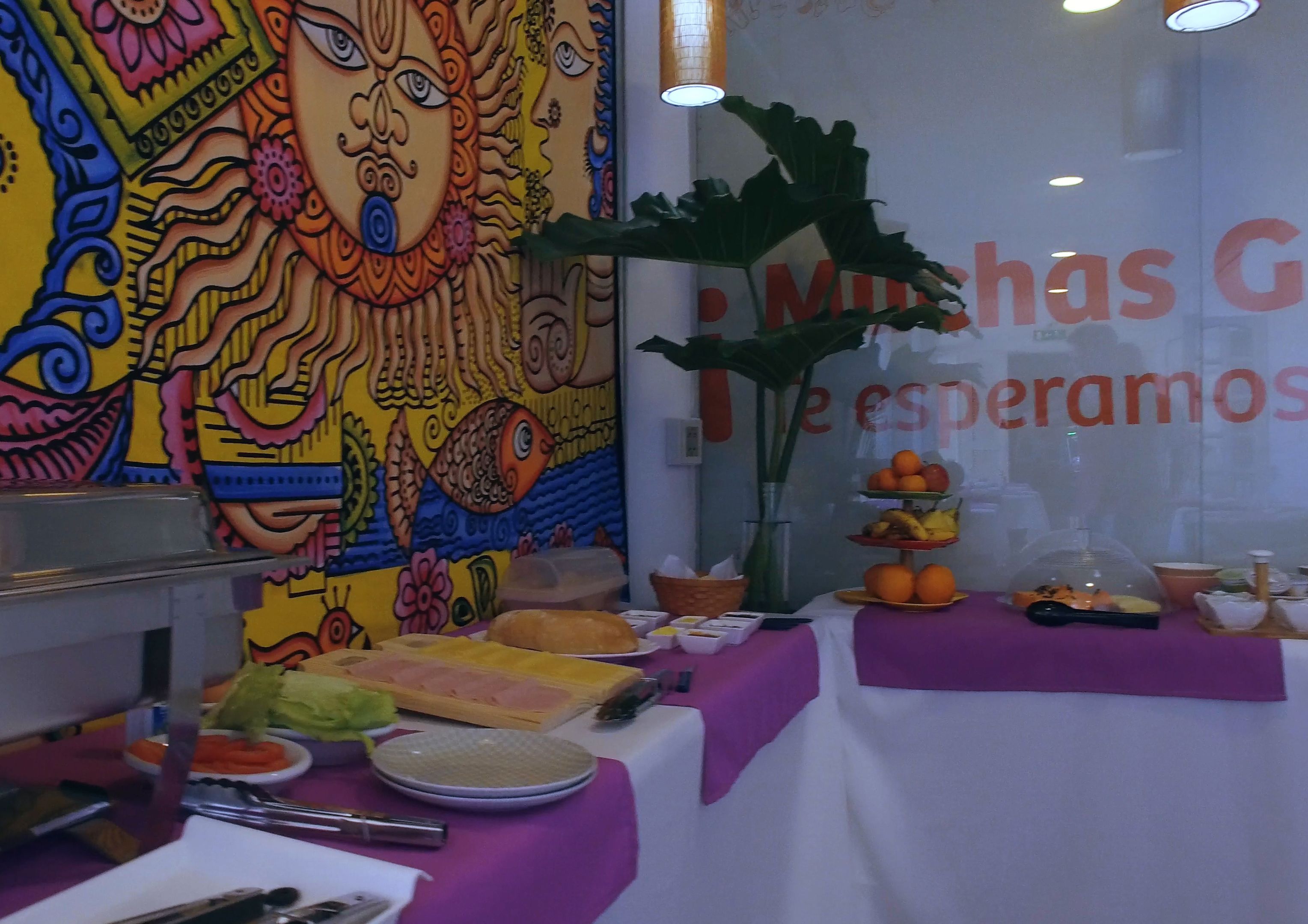 free daily continental breakfast