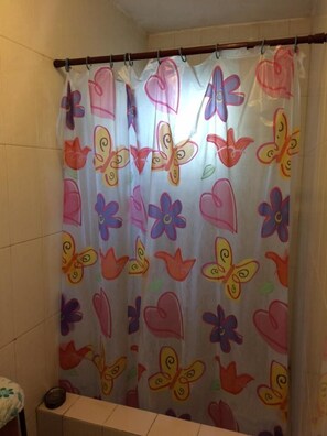 Dusche im Bad