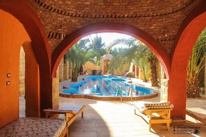 Individually decorated, individually furnished, soundproofing, free WiFi - Dream Lodge Siwa (Siwa)