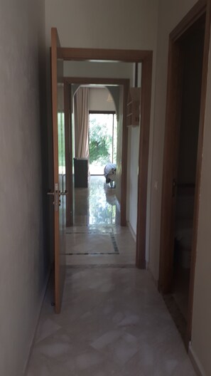 Vila Eksklusif, 3 kamar tidur | Area keluarga | Televisi layar datar 42-inci dengan saluran TV satelit dan TV