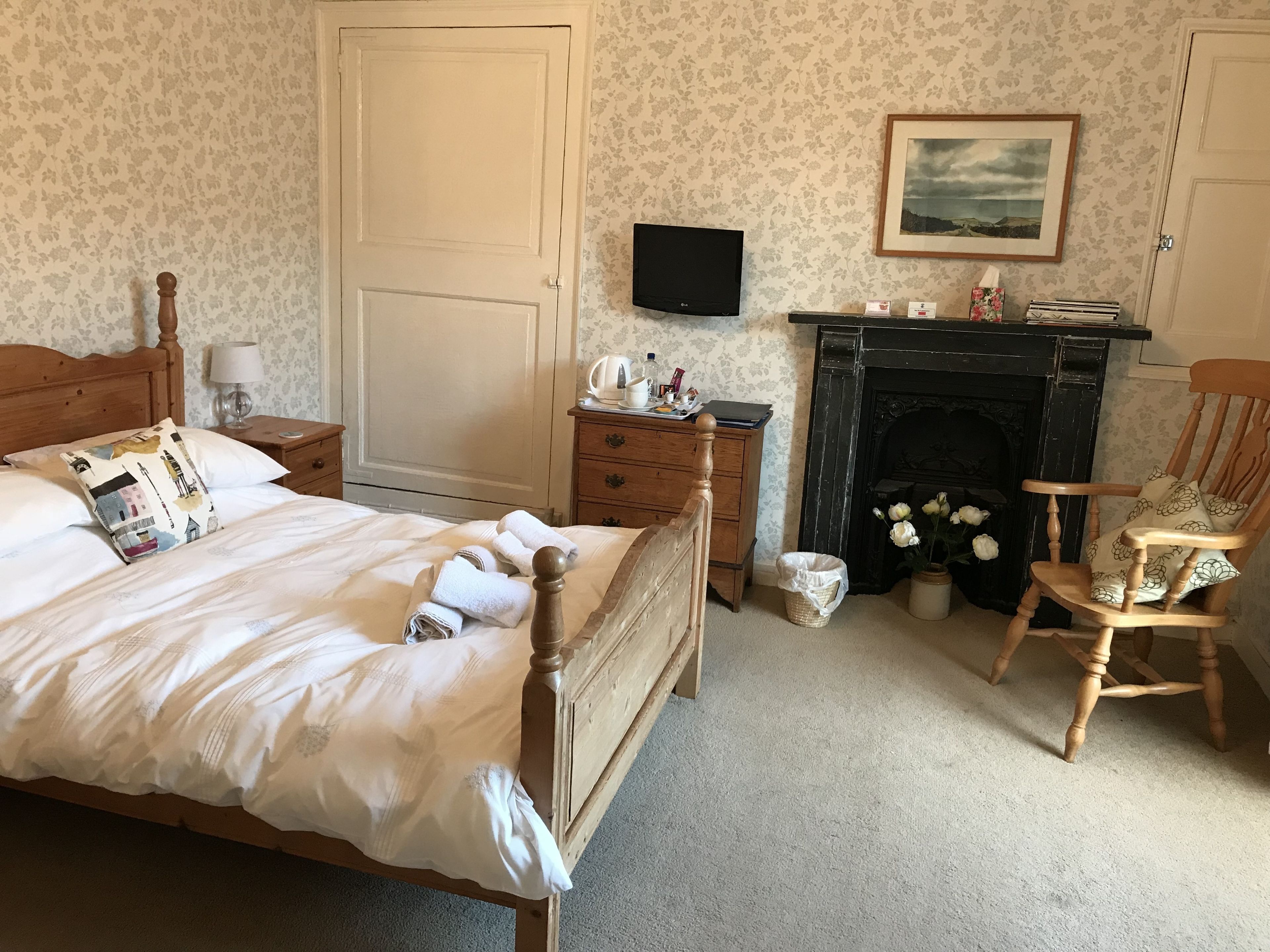 Classic Double Room, 1 Double Bed, Garden View | Individually decorated, individually furnished, soundproofing
