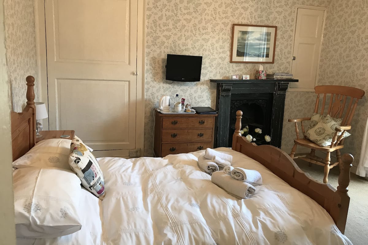 经典双人房, 1 张双人床, 花园景观 | 隔音、熨斗/熨板、免费 WiFi、特色装修