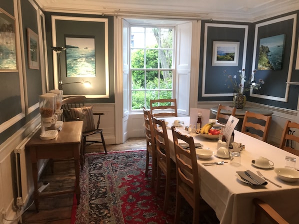 Desayuno inglés (GBP 12.50 por persona)