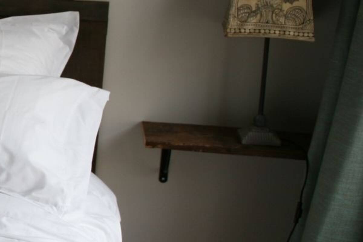 Comfort Double Room, Accessible (L'Ami Corot) | Cadar kapas Mesir, peralatan tempat tidur premium, meja, kalis bunyi 