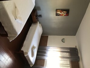 2 bedrooms