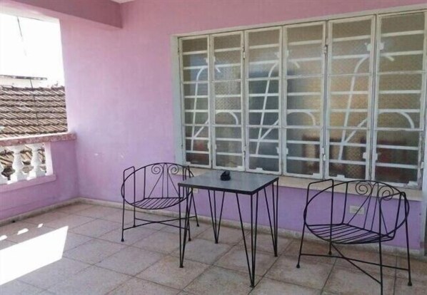 Double Room, 1 Large Single Bed | Terrace/patio