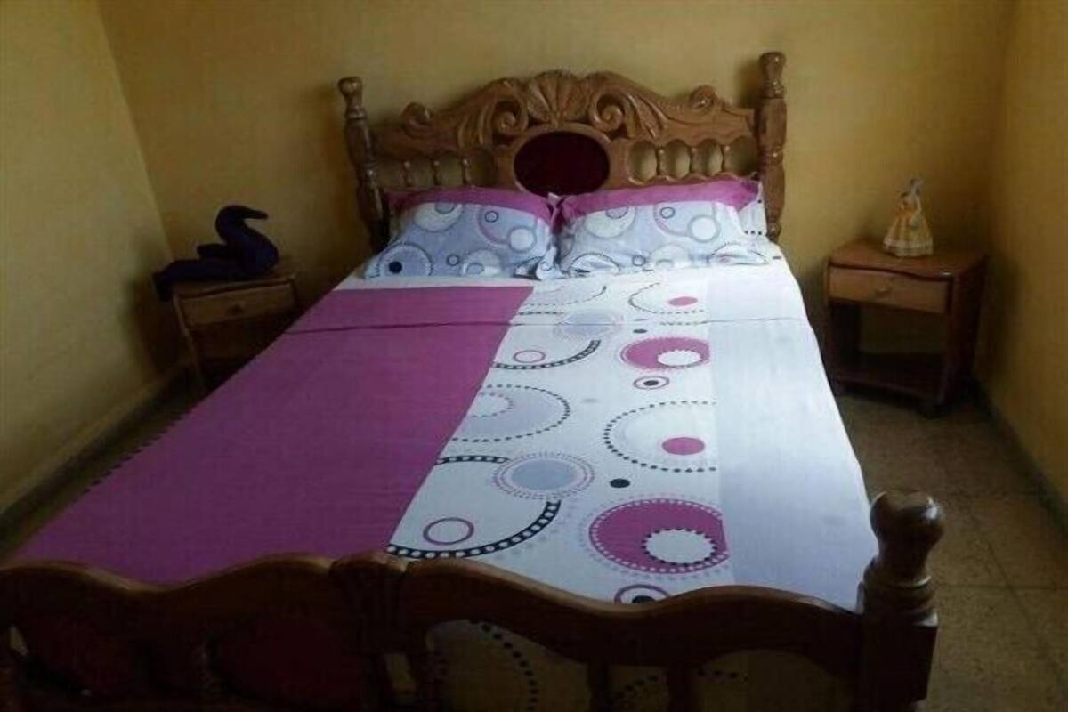 Double Room, 1 Large Single Bed