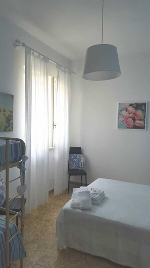 2 bedrooms, iron/ironing board, WiFi, bed sheets - AAUTGE10596 An Oasis At The Sea (Moneglia)