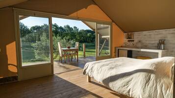 Telt – deluxe, hageutsikt | Utsikt fra rommet