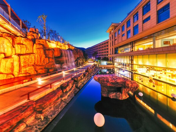 Exterior - Hilton Lijiang (Lijiang)