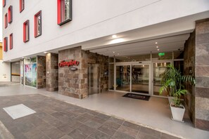 Exterior - Hampton by Hilton Lima San Isidro (Lima)