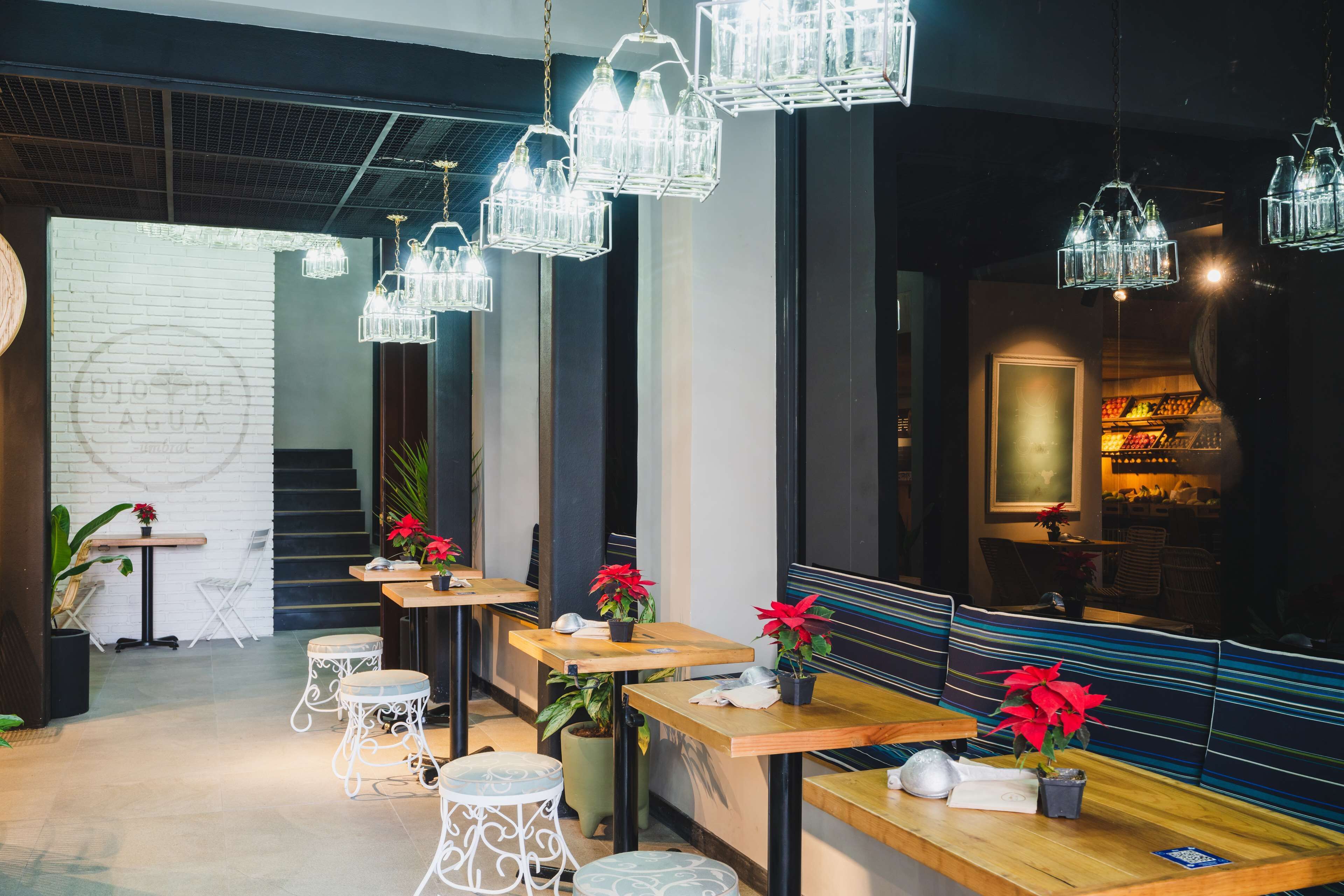 breakfast, lunch, dinner served; al fresco dining