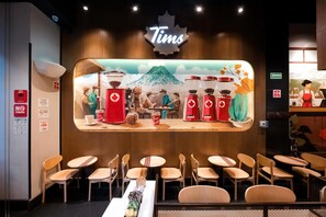 Coffee shop - Umbral, a Curio Collection by Hilton - Historical Hotel (Mexico City)