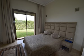 3 bedrooms, blackout drapes, iron/ironing board, free cribs/infant beds - Apple Villa De Luxe 5 (Oulad Hassoune)