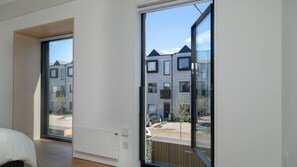 Balcony - 6 Springfield Lane (Salford)