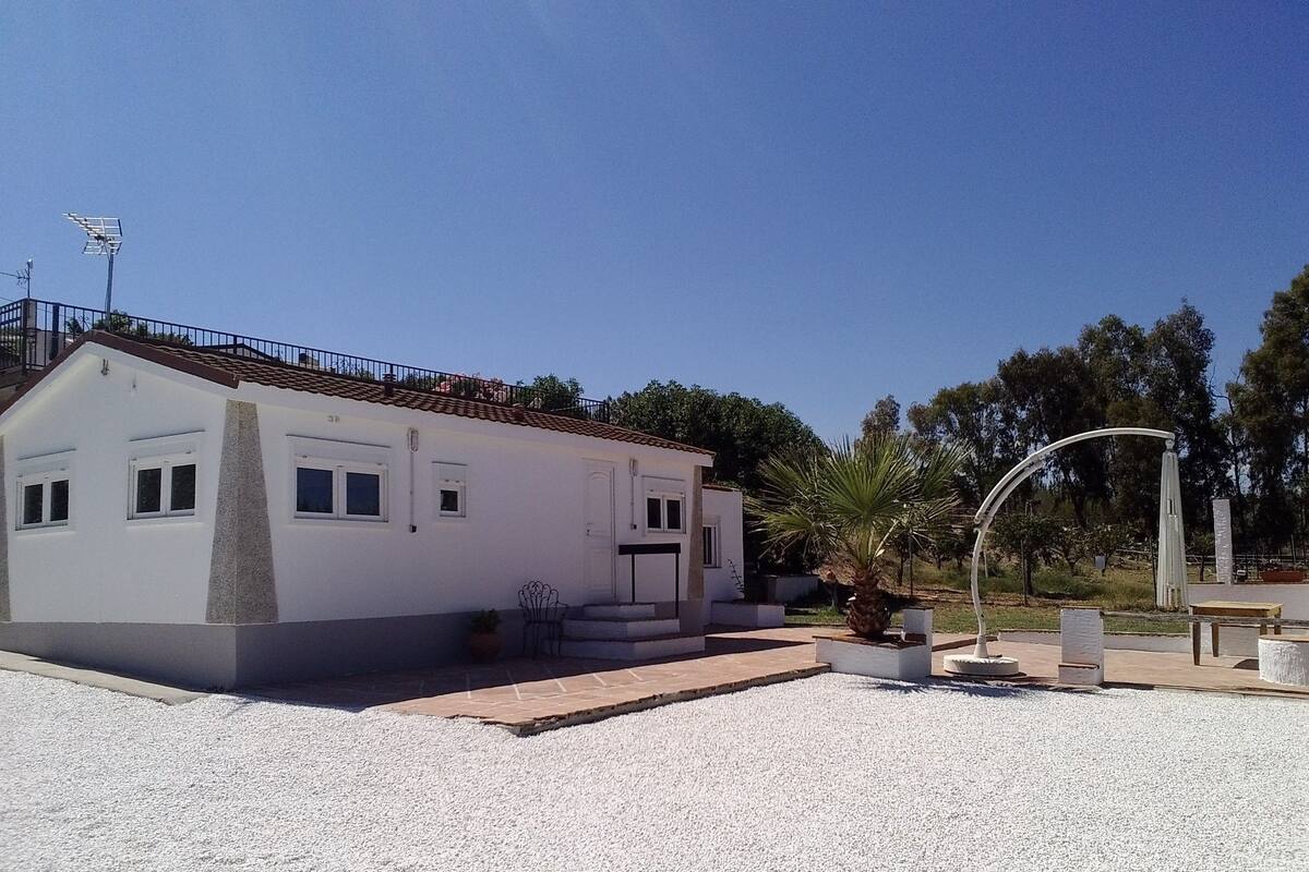 House, 2 Bedrooms | Garden view