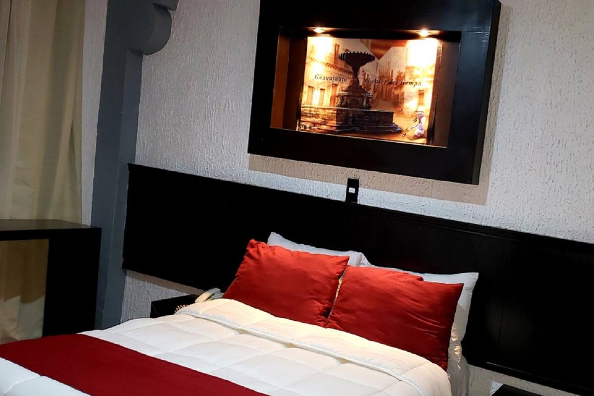 Standaard kamer | Verduisterende gordijnen, een strijkplank/strijkijzer, gratis wifi