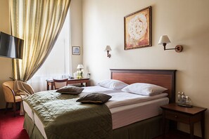 Classic Twin Room, City View