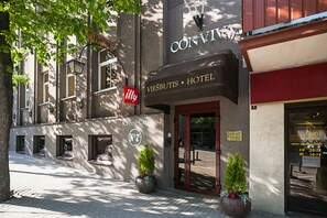 Front of property - Conviva Hotel (Panevezys)