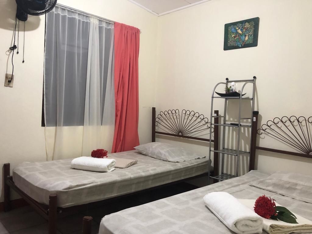 암막 커튼, 무료 WiFi, 침대 시트