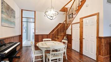 Apartment | In-room dining