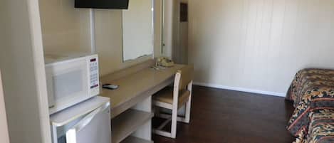 Iron/ironing board, rollaway beds, bed sheets