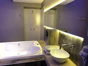 Articles de toilette gratuits, serviettes fournies