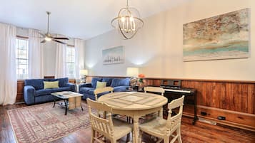 Apartment | In-room dining