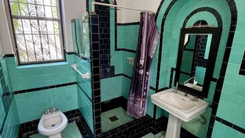 Traditional Double Room | Bathroom | Shower