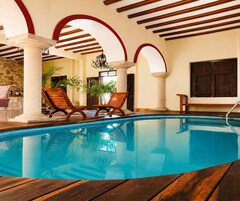 Una piscina techada