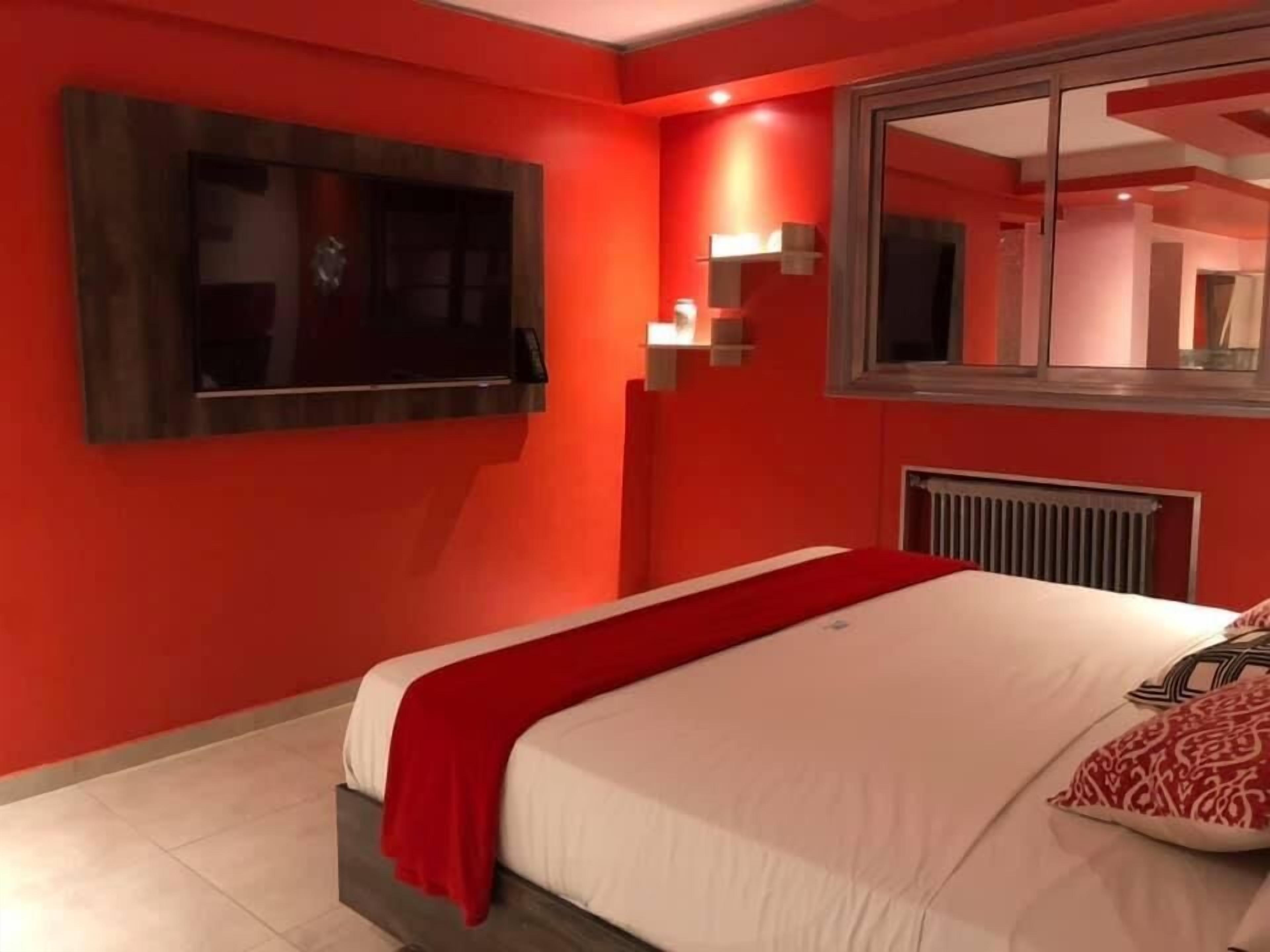 Photo - Uman Hotel -Motel-