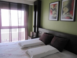 Superior Room, 1 Queen Bed | Free WiFi, bed sheets, wheelchair access - Uman Hotel (Motel) (Buenos Aires)