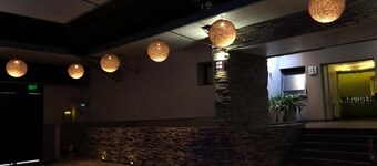 Uman Hotel (Motel)