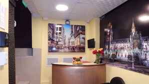 Reception - Hostal Eura (Quito)