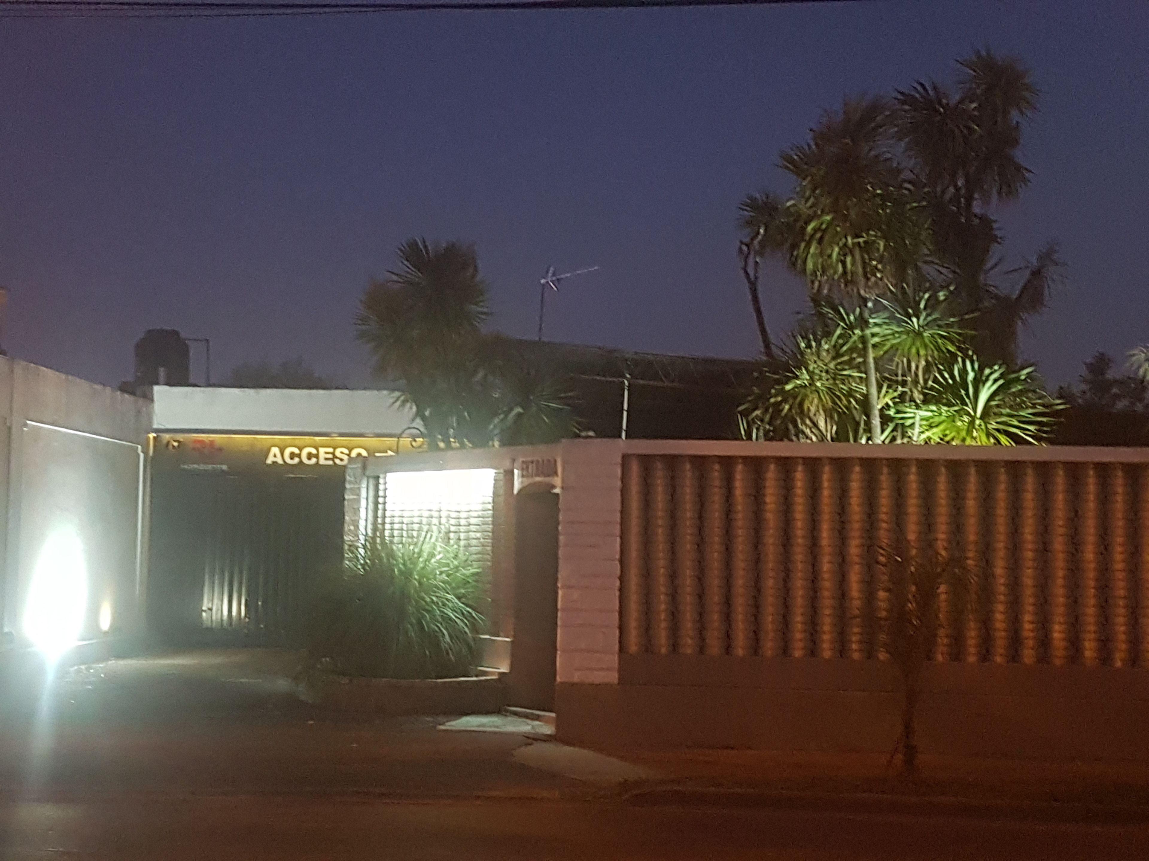 المنشأة من الخارج