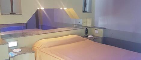 Rollaway beds, free WiFi, bed sheets, wheelchair access
