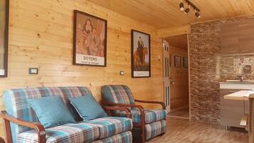 Cabin, 2 Double Beds, Lake View, Lakeside | Bed sheets