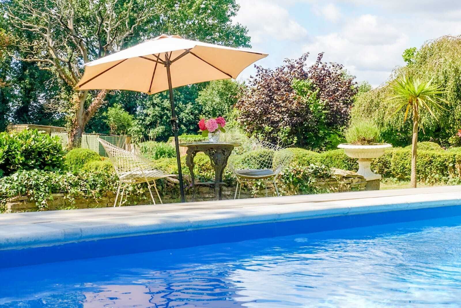 季節性室外泳池