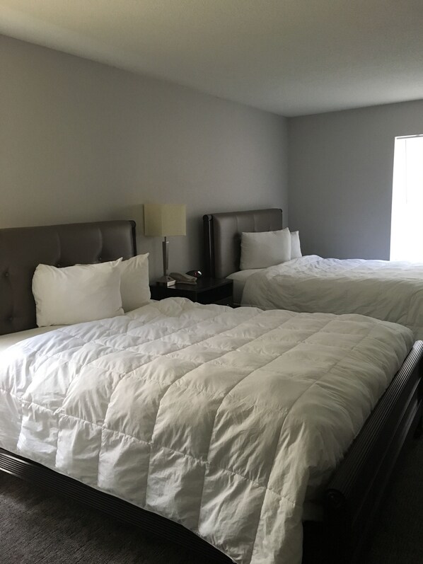 Executive Apartment, 2 Queen Beds | Individually decorated, individually furnished, desk, laptop workspace - Ambassador Inn And Suites (Manchester)