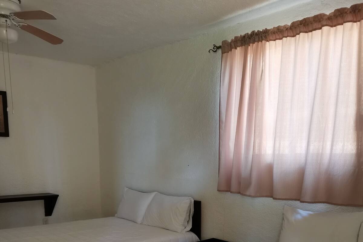 Habitación estándar, 2 camas de matrimonio