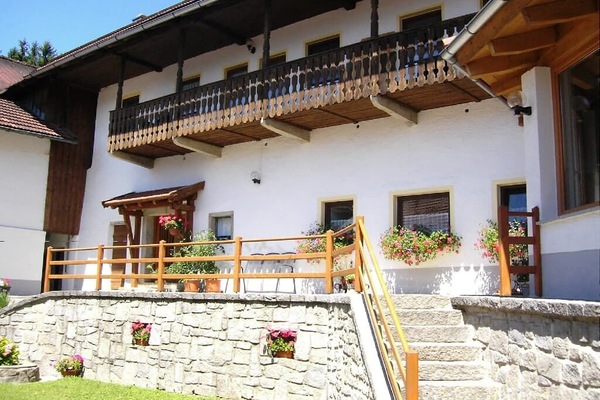 Ferienwohnung Pension Hauer (Wegscheid)-Innenhof / Foto: Hau