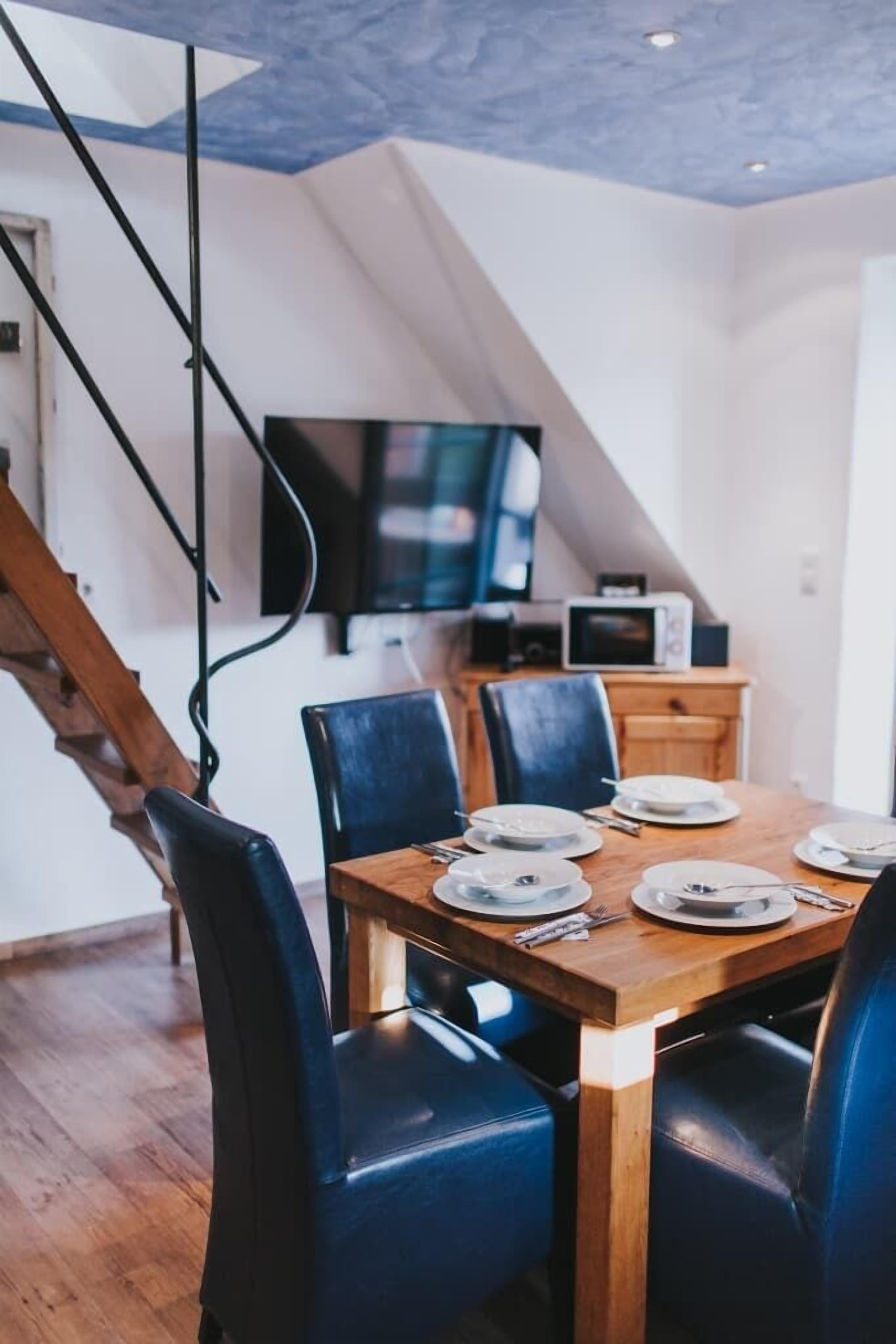 Ferienwohnung "Mondschein" mit Galerie und Balkon-essen-mondschein