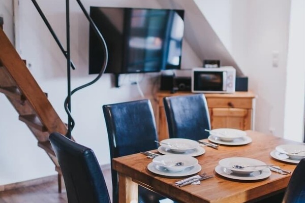 Ferienwohnung "Mondschein" mit Galerie und Balkon-essen-mondschein