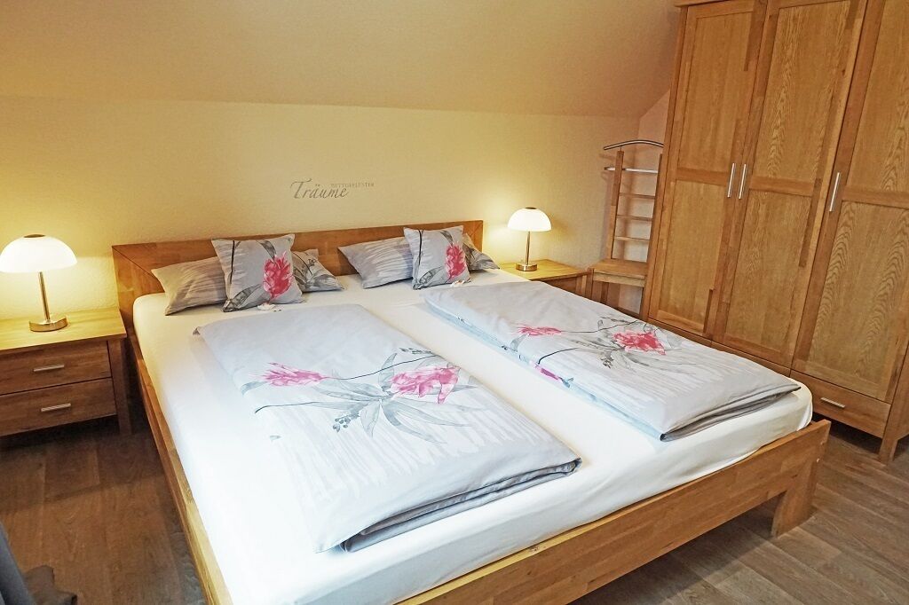 Appartement "Dream" - Dachgeschoss mit tollem Ausblick und kostenfreies WLAN-Schlafzimmer - nicht nur zum Träumen da!