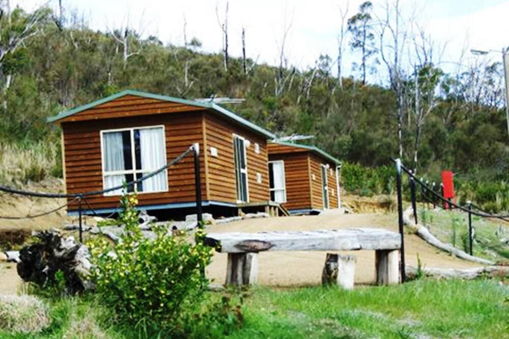 Hobart Bush Cabins