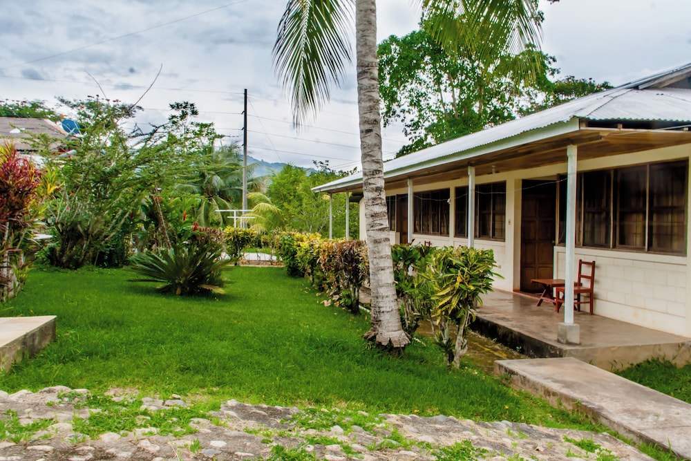 Bungalows H&E image