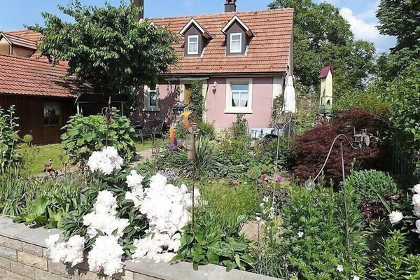 Ferienbauernhof Storchenhäusle (Simmershofen)-Haus mit Garten
