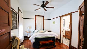 Provence Room | Iron/ironing board, free WiFi, bed sheets
