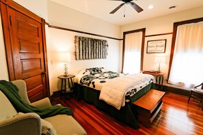 Little Lottie Room | Iron/ironing board, free WiFi, bed sheets - Lavender Fields Inn B&B (Calmar)