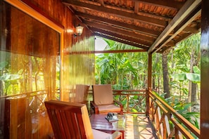 Traditional House With terrace | Living area | 32-inch flat-screen TV with digital channels, TV, ping pong